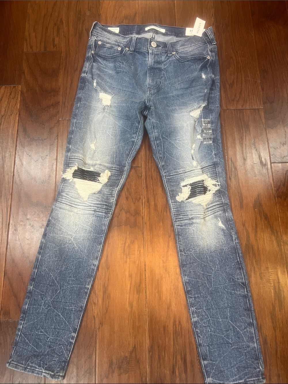 PacSun Men's Distressed Skinny Jeans in Washed Blue